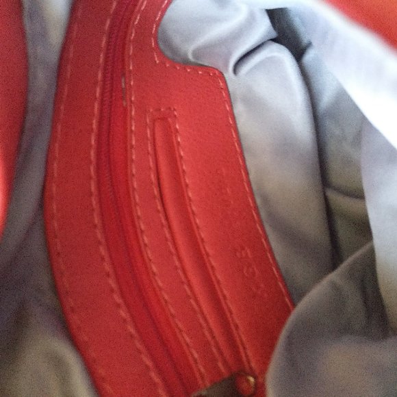 KGB Studio Red Bag with Adjustable Straps - Picture 5 of 14